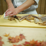 緒方 - 間人蟹をさばく！