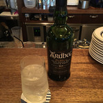 コーヒーハウス ニシヤ - アードベッグ 10年 ハイボール（850円）