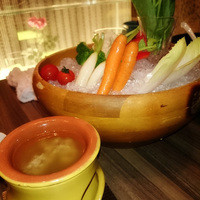 おもてなしとりよし 西新宿店 - いろいろ野菜のバーニャカウダソース　1200円(税抜)
