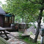 カントリーキッチン木立 - 川側のテーブル席