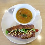 食べるスープ、ホットドッグ