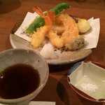 自家製粉石臼挽きうどん 青空blue - 天ぷら盛り合わせ