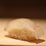 鮨 あらい - 眞鯛（たひ）