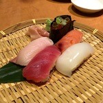Tsubohachi - 五品握り寿司  ￥690