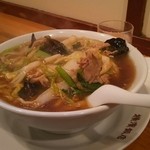 横濱飯店 - 定番肉そば