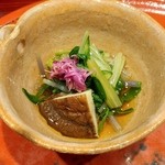 草喰 なかひがし - 天然原木椎茸の蒸し焼き しゃくし菜 水菜 もってのほか(食用菊)のおひたし