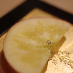 うを徳 - 陸州弘前（むつひろさき）石川（いしかは）の"小蜜（こみつ）"林檎（りんご）