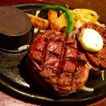 ステーキ・ハンバーグどんさん亭 桐生店 - wどんさん亭ステーキ、バター付き