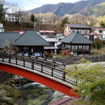 本家伴久 - 「清盛」からの風景 下を流れるのは湯西川(2015.Nov)