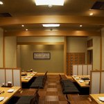 焼肉 平城苑 - ご宴会に最適の大広間（約３０席）貸切も承っております。