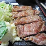 鉄板焼き・ステーキハウス 常盤 - 肉アップ