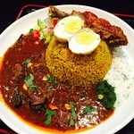 ヌワラ カデ - チキンタットゥビリヤニ！色が良いわ♡