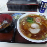 味処うめや - ラーメンとミニカレー丼￥６５０