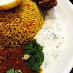 ヌワラ カデ - ヨーグルトのライタ＆チャトニー♪