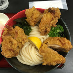 極楽うどん TKU - うどんは中盛りで500g 鶏天はかなりの大きさのものが3個！*\(^o^)/*