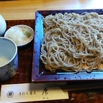 手打ち蕎麦 彦 - 二八蕎麦（彦）950円。