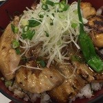 Ondoritei - 鶏豚丼