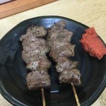 もつ焼 でん - さがり　横隔膜赤身　１本１４０円