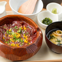 漬けマグロ山掛け丼