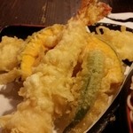 味奈登庵 - えび、いか、かぼちゃ、おくらの天ぷら