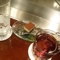 てっぱん料理味味亭 - 食後の紅茶とティラミス