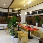 麺屋 武吉 - 綺麗で美しい店内♪接客の素晴らしい事