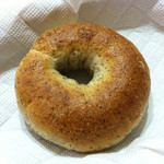 ベーカリー燈 - 天然酵母のベーグル アールグレイとオレンジクリームチーズ ¥230