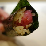 鮨 とかみ - まぐろの手巻き