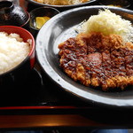 けんちゃん食堂 - ロースカツ定食の味噌