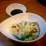 居酒屋 兀突骨 - 北海道産の生牡蠣　今回は大粒　クリーミーでウマイ！