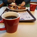 ミスタードーナツ 丸亀ショップ - ホットコーヒーとドーナツ