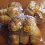 パンのペリカン - 2010.６月　ロールパン３袋！