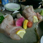 絶景レストラン うずの丘 - サワラの厚切りお造りは5切れで\700、画像は\2,100分のボリュームとなる。