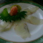 絶景レストラン うずの丘 - てっさも厚切りで贅沢極まりなし。