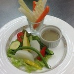 ビストロアンリ - 野菜のバーニャカウダ（８９０円）