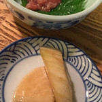 吉野 - 自家製漬物と塩辛