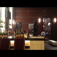 ロウリーズ・ザ・プライムリブ 大阪 - 