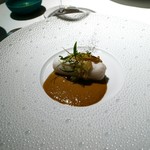 オマージュ - 真鯛と鱧の擂り身、甲殻類味噌ソース