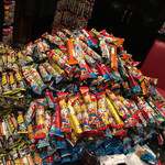 スナックうまい棒 - うまい棒1000本は圧巻！？