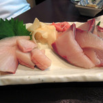 よねさん - 氷見の天然ブリ、銀ダラの刺身