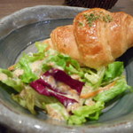 ランチョス - サラダ、クロワッサン