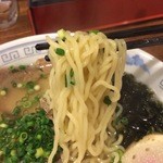 ちゃんぽん 一鶴 - 2015年11月 淡麗ラーメン 800円（税込）麺アップ