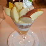 タカノフルーツパーラー - シナノゴールドとシナノスイートのパフェ（2015年11月）