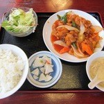 Kougeni - 鶏肉の唐揚げ甘酢あんかけランチ