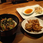 五行 代々木上原店 - チャーシュー丼＋唐揚げ＋餃子