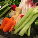 Nanii - こだわりのバーニャカウダは酵素が豊富なお取り寄せの野菜だそうです‼︎
            