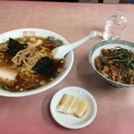龍巻軒 - ラーメン＋肉丼(小)＋漬物