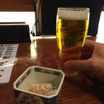 軍ちゃん - 《生ビール・中》500円、
      《お通し》300円、
      2015/11/21