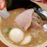 ホープ軒本舗 吉祥寺店 - 中華そば。のり。ゆでタマゴ。750円