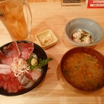 Hamayaki tarou - 【2015.11.24(火)】日替り丼セット(日替り丼・小鉢・漬物・みそ汁)850円→500円